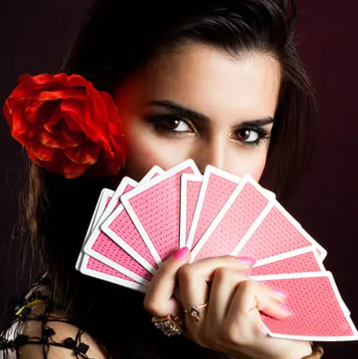 Sra. Araceli — tarotista y vidente profesional